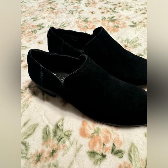 Toms black suede slip on low block heel shoes US 8 for women’s - Picture 4 of 8
